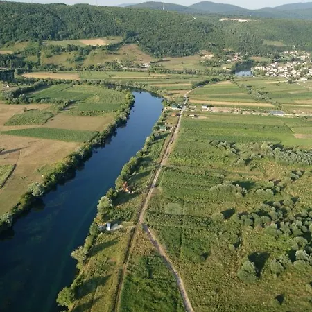 River 6 Villa Bihac